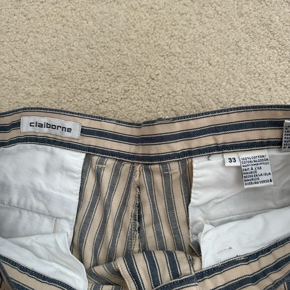 Claiborne Men’s Striped Shorts - Picture 2 of 3